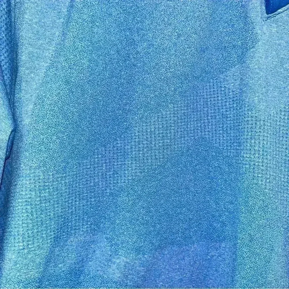 Under Armour Loose Tech Gear long sleeve 1/4 zip poly/elasterell blend shirt - Picture 8 of 12